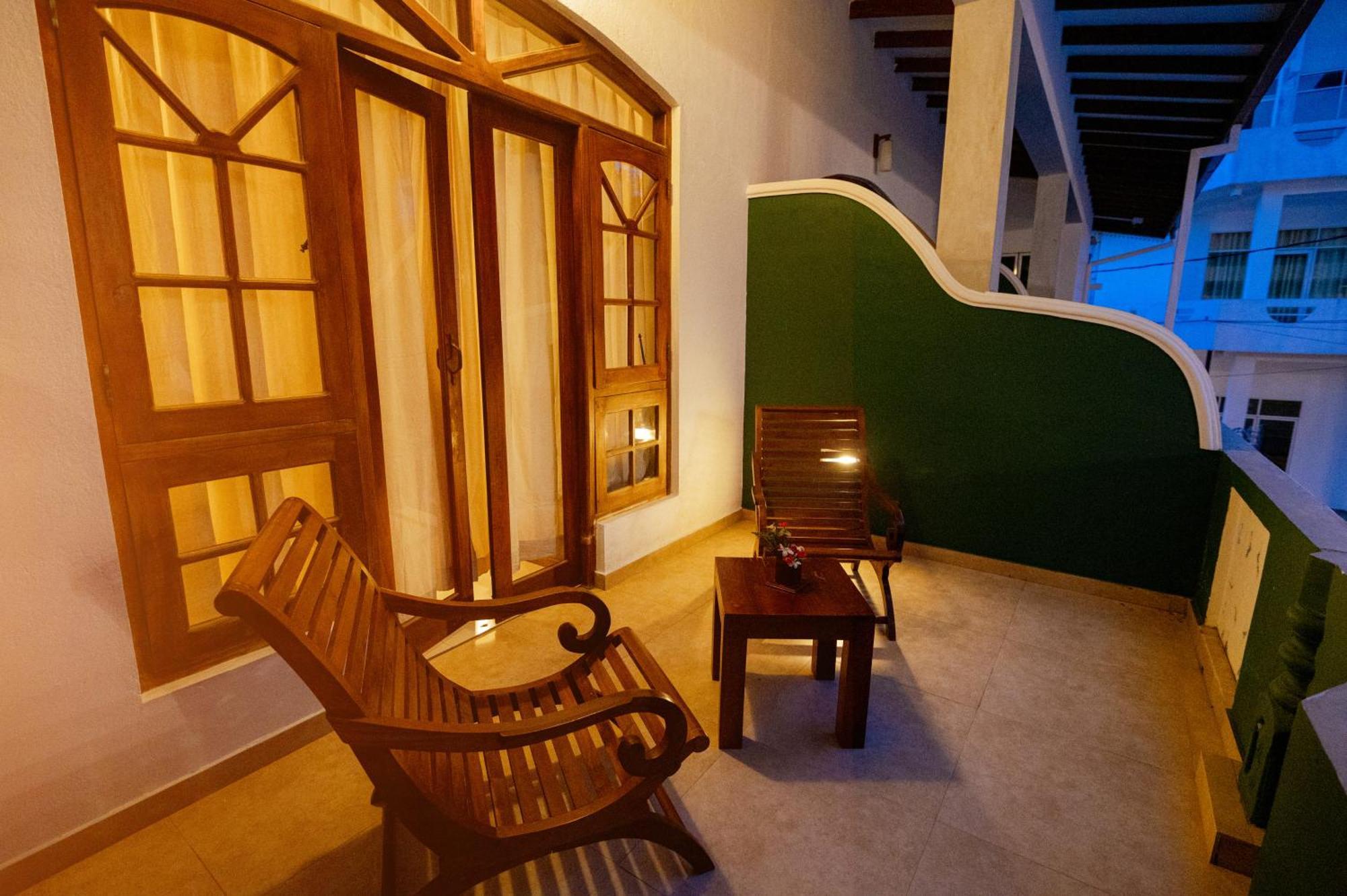 Prince Beach Hotel Bentota Eksteriør bilde