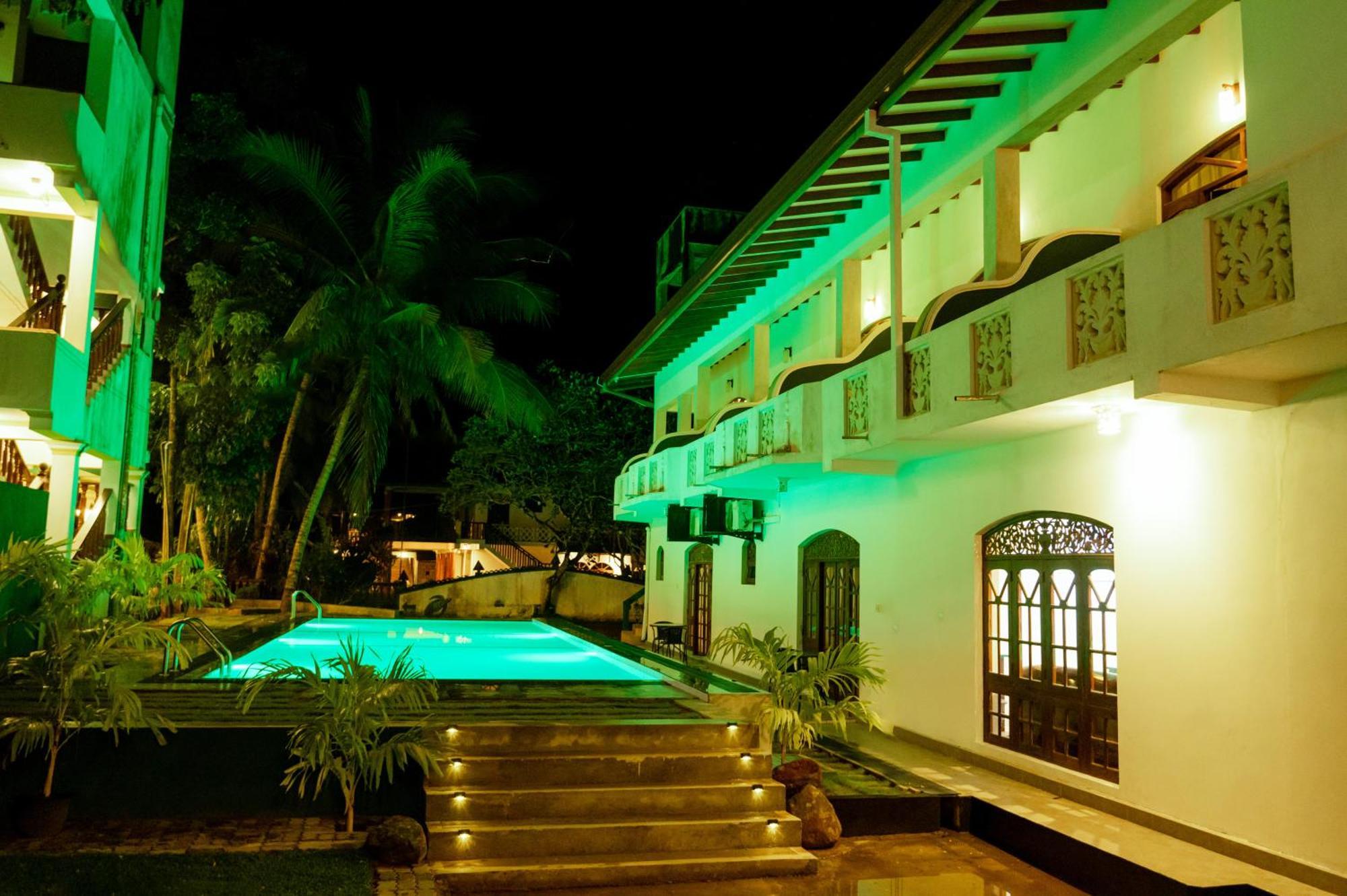 Prince Beach Hotel Bentota Eksteriør bilde