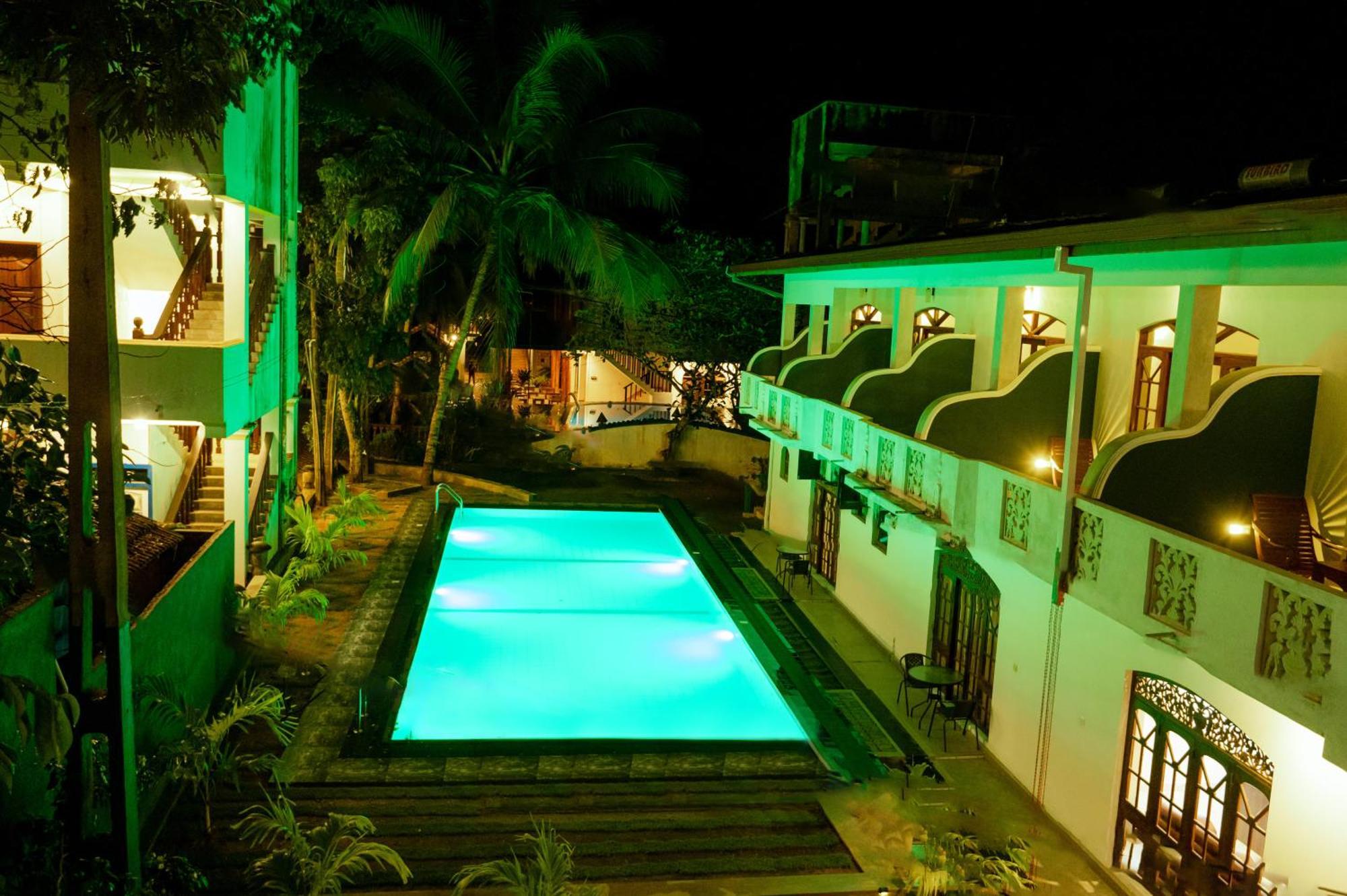 Prince Beach Hotel Bentota Eksteriør bilde