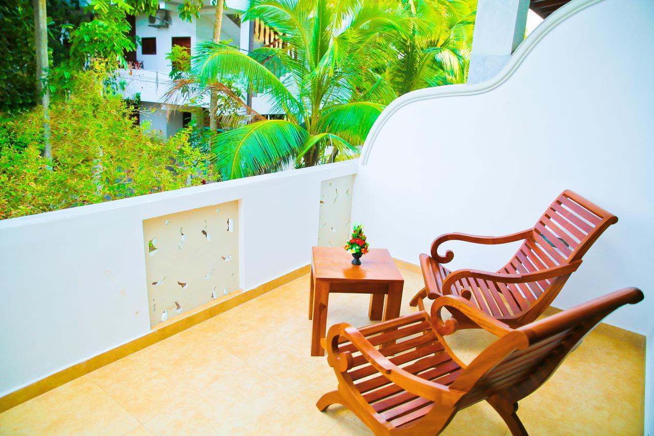 Prince Beach Hotel Bentota Eksteriør bilde
