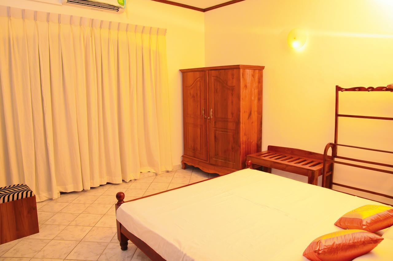Prince Beach Hotel Bentota Eksteriør bilde