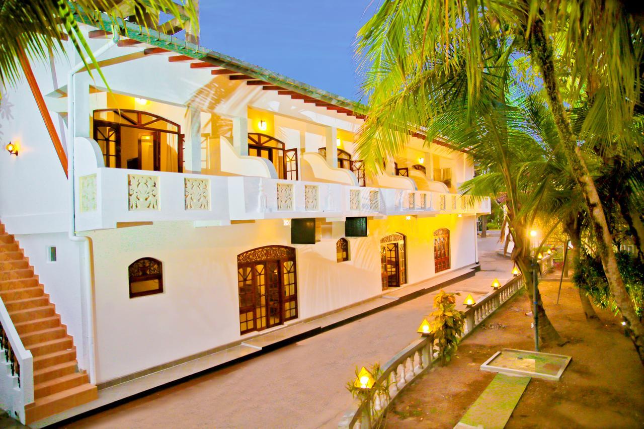 Prince Beach Hotel Bentota Eksteriør bilde