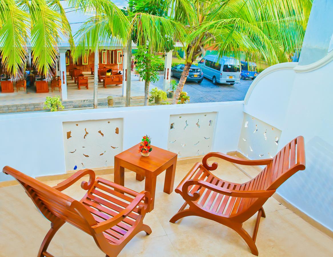 Prince Beach Hotel Bentota Eksteriør bilde
