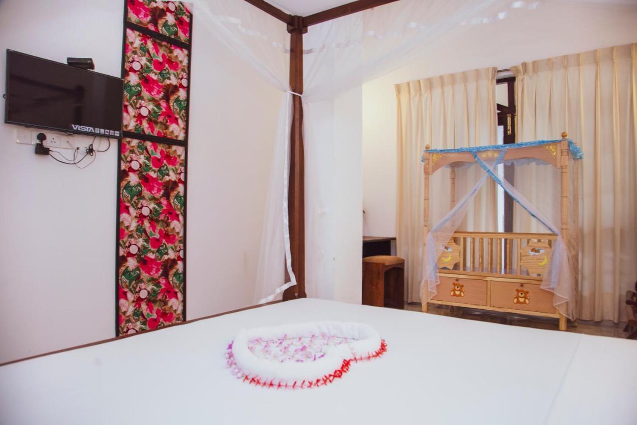 Prince Beach Hotel Bentota Eksteriør bilde