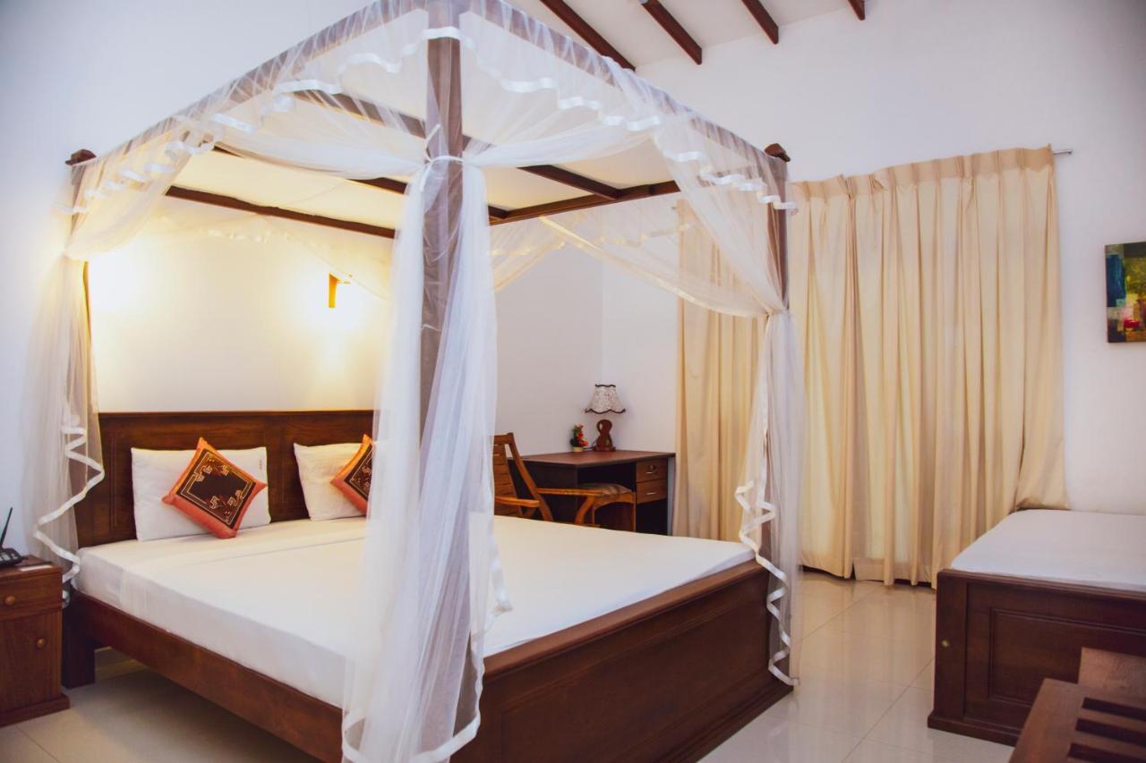 Prince Beach Hotel Bentota Eksteriør bilde