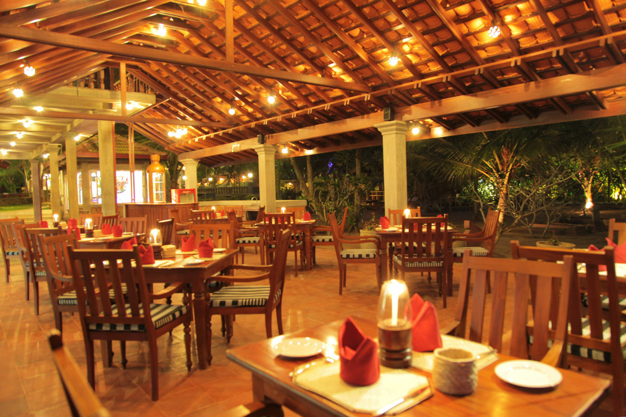 Prince Beach Hotel Bentota Eksteriør bilde